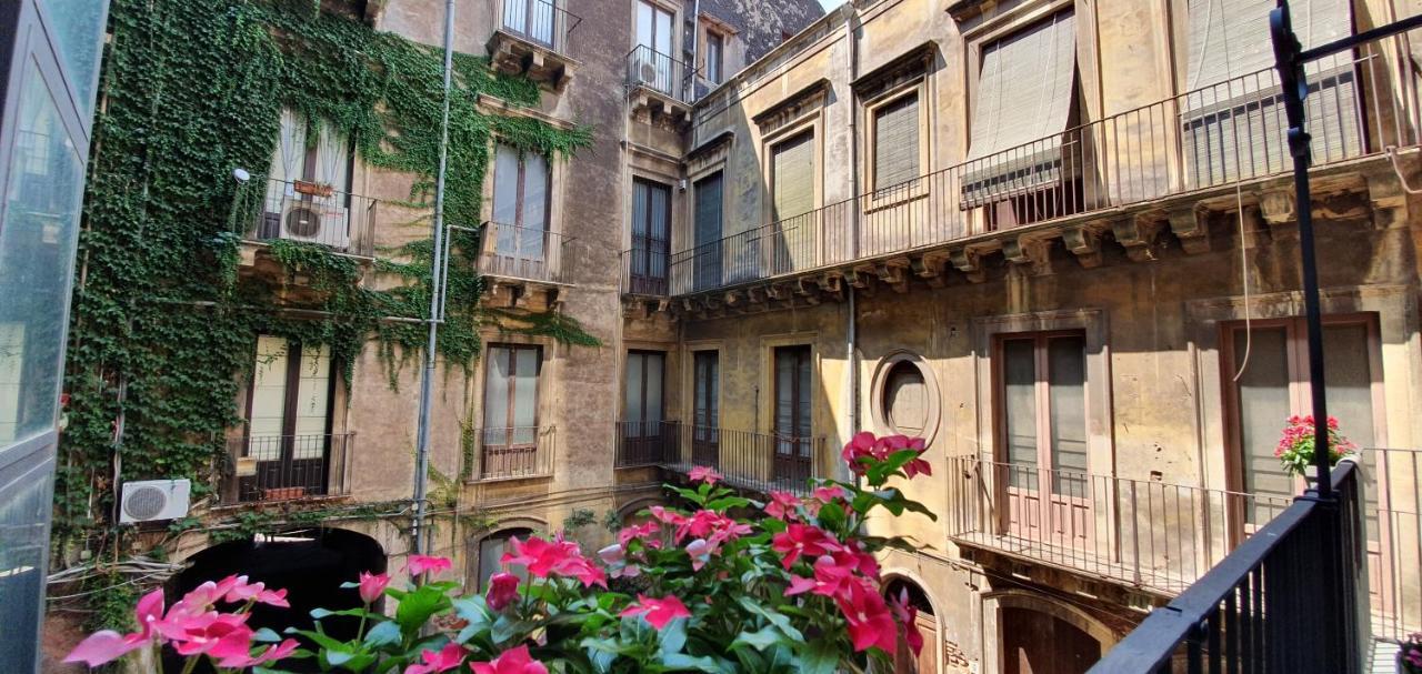 Palazzo Del Verga Катания Экстерьер фото